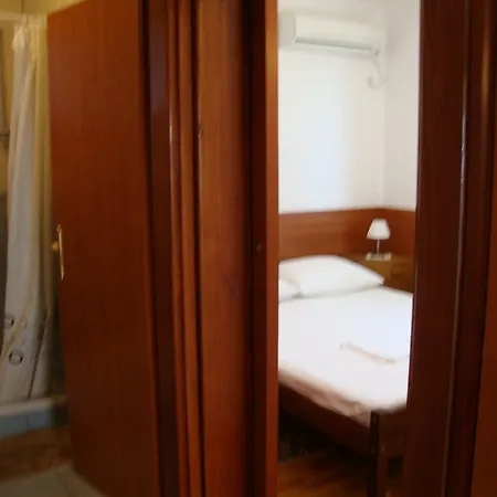 Martin Apartment Petrcane